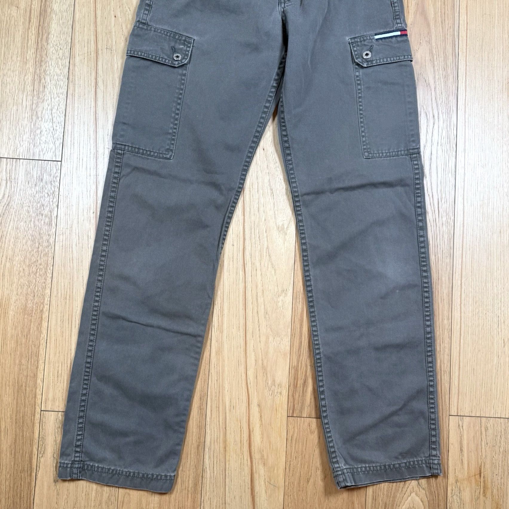Tommy Hilfiger VINTAGE Tommy Hilfiger Cargo Pants Men 36 Regular Green 30in Inseam Straight Relaxed Adjustable Waist Size 25" / US 0 / IT 36 - 3 Thumbnail