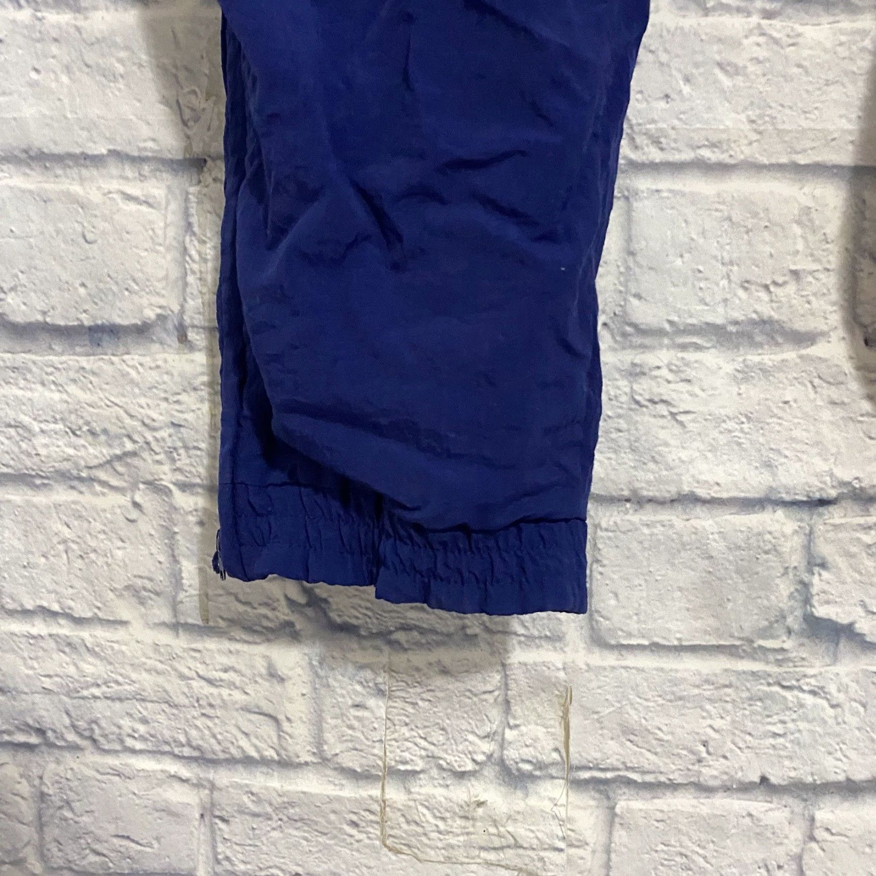 Adidas VINTAGE Adidas Blue Zipped Hem Lined Windbreaker Track Sweatpants Mens Med Pants 90s Sports Size US 31 - 7 Thumbnail