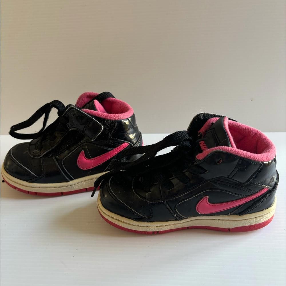 Nike Nike Retro High GT Kids Shoes Size US 8 / EU 41 - 2 Thumbnail