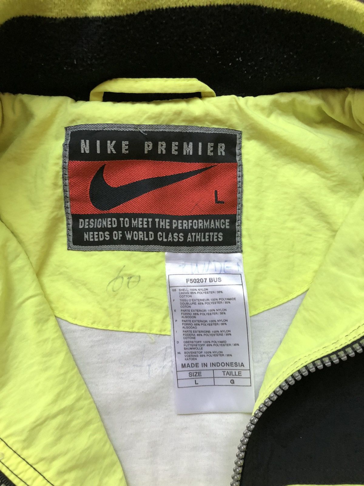 Nike Nike X Borussia Dortmund 90’s bomber jacket Size S / US 4 / IT 40 - 12 Thumbnail