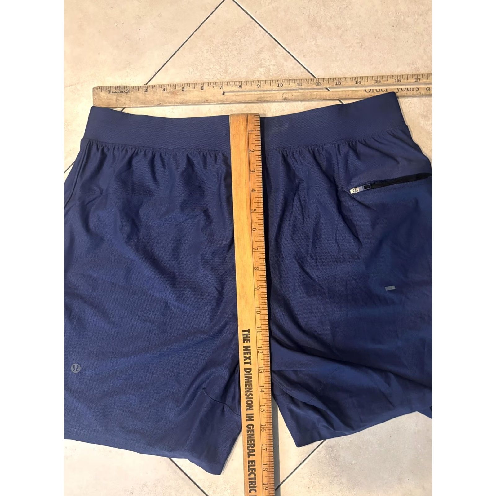 Lululemon Lululemon Mens Large Blue Running Shorts Athletic Drawstring Zip Pockets Size US 33 - 7 Thumbnail