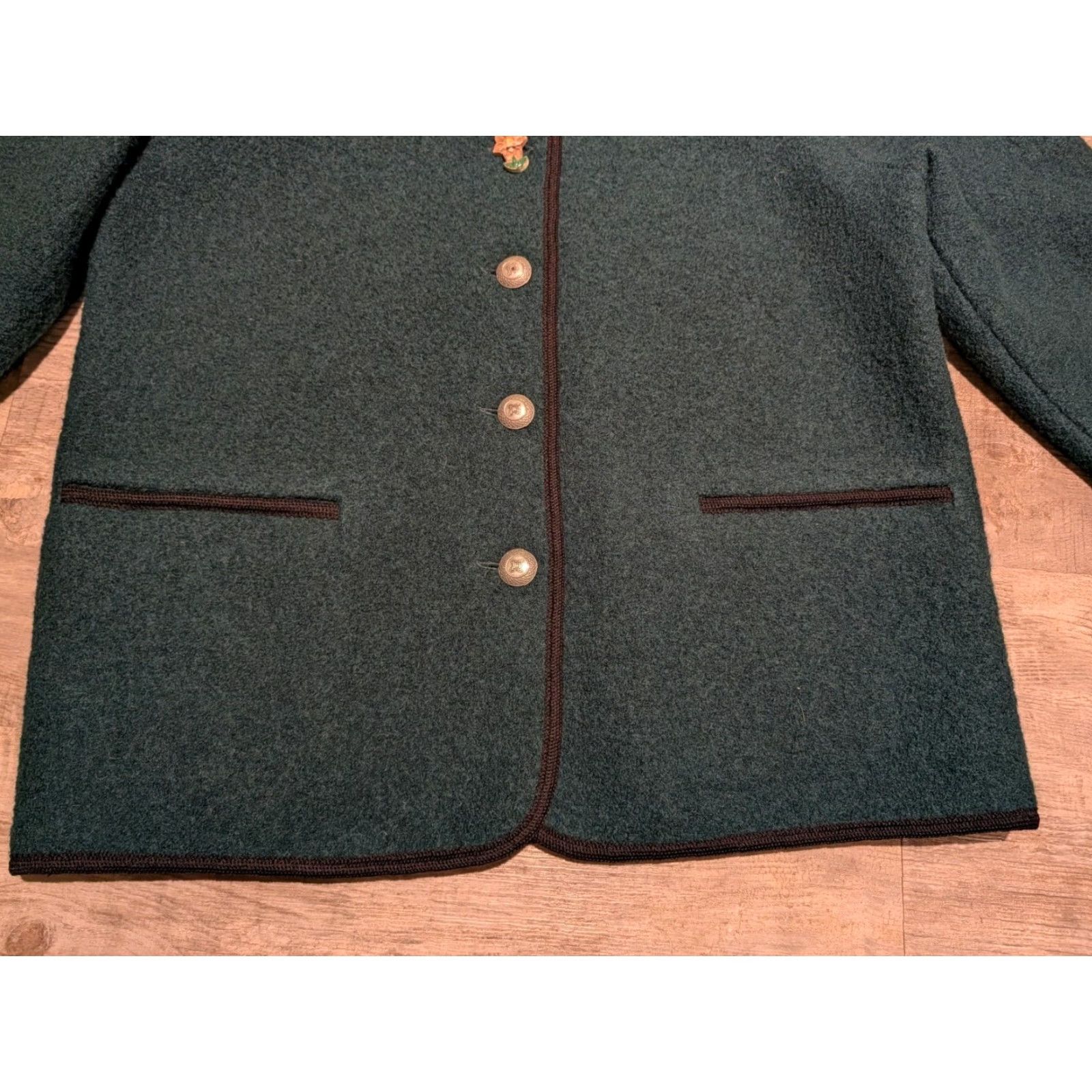 Vintage Vintage Yes St. Peter Trachten 100% Wool Jacket Green Flower Buttons Size 40 Women's EUC Size S / US 4 / IT 40 - 2 Thumbnail