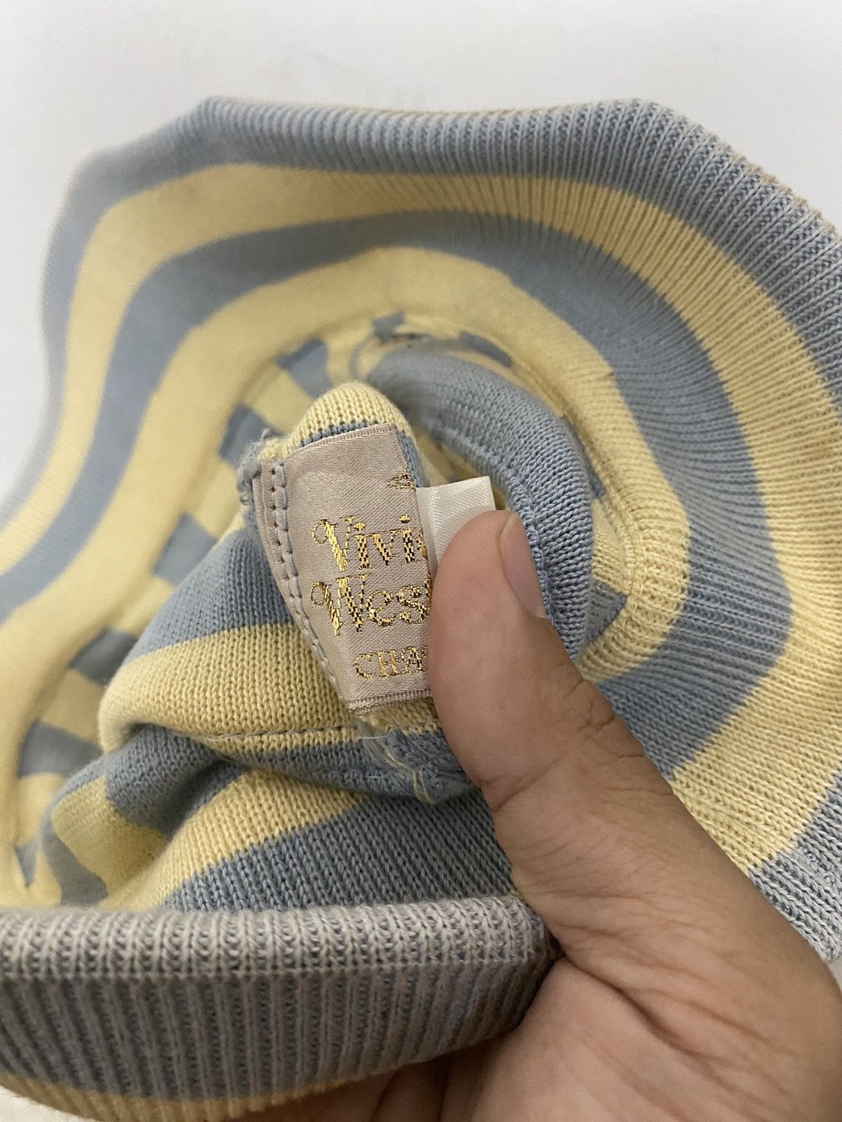 Vivienne Westwood 🔥Offer🔥Vivienne Westwood Chapeaux Knit Bucket Hat Size ONE SIZE - 7 Thumbnail
