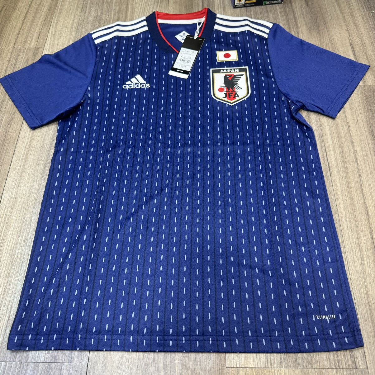 Adidas Japan World Cup 2018 home shirt full set (Bnwt) Size US M / EU 48-50 / 2 - 2 Thumbnail