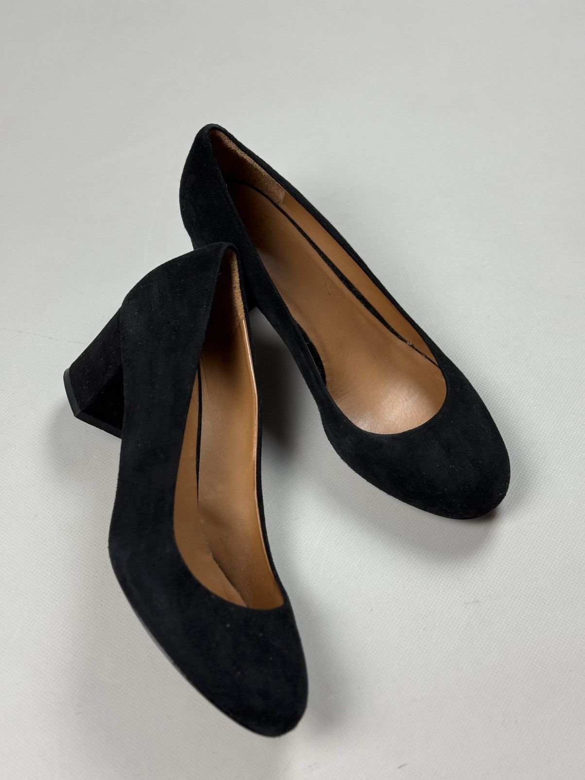 Sezane Les Souliers Sezane Ladies Suede Pump Block Heels Shoes Size US 7 / IT 37 - 9 Thumbnail
