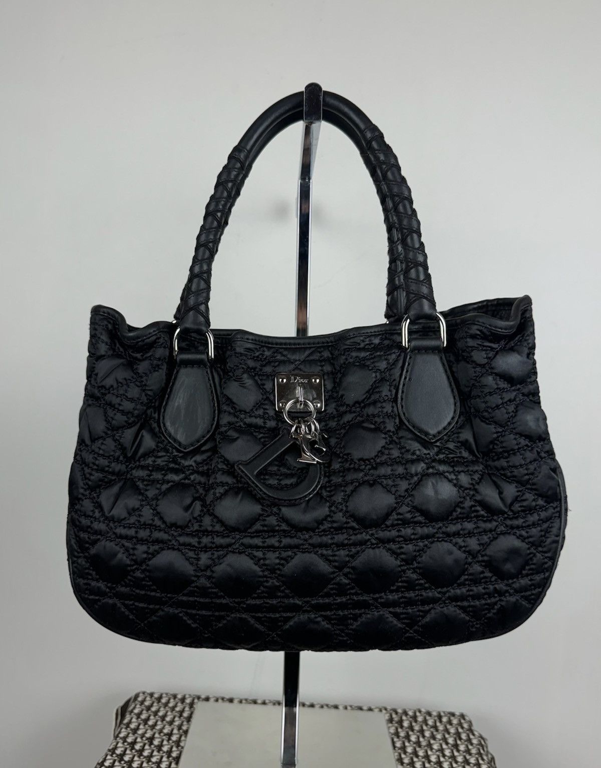 Leather shoulder bag Christian Dior original luxury