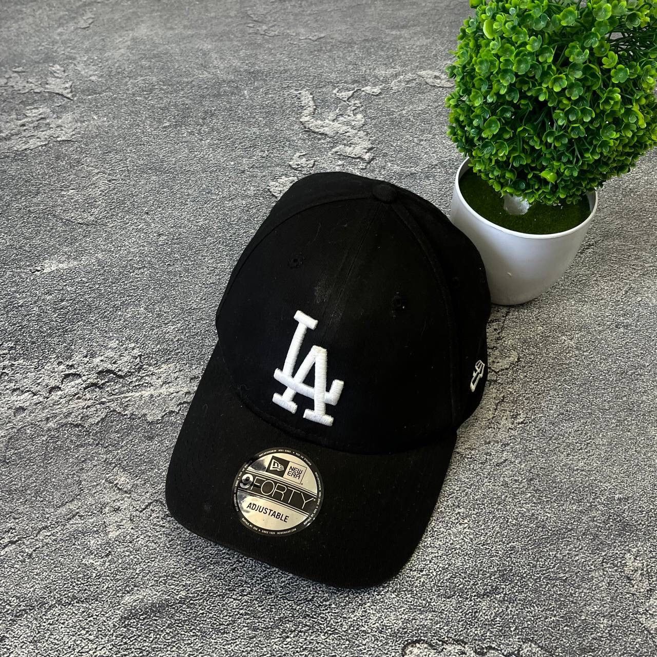 Vintage Vintage New Era NBA Los Angeles Black Big Logo 9Forty HAT Size ONE SIZE - 4 Thumbnail