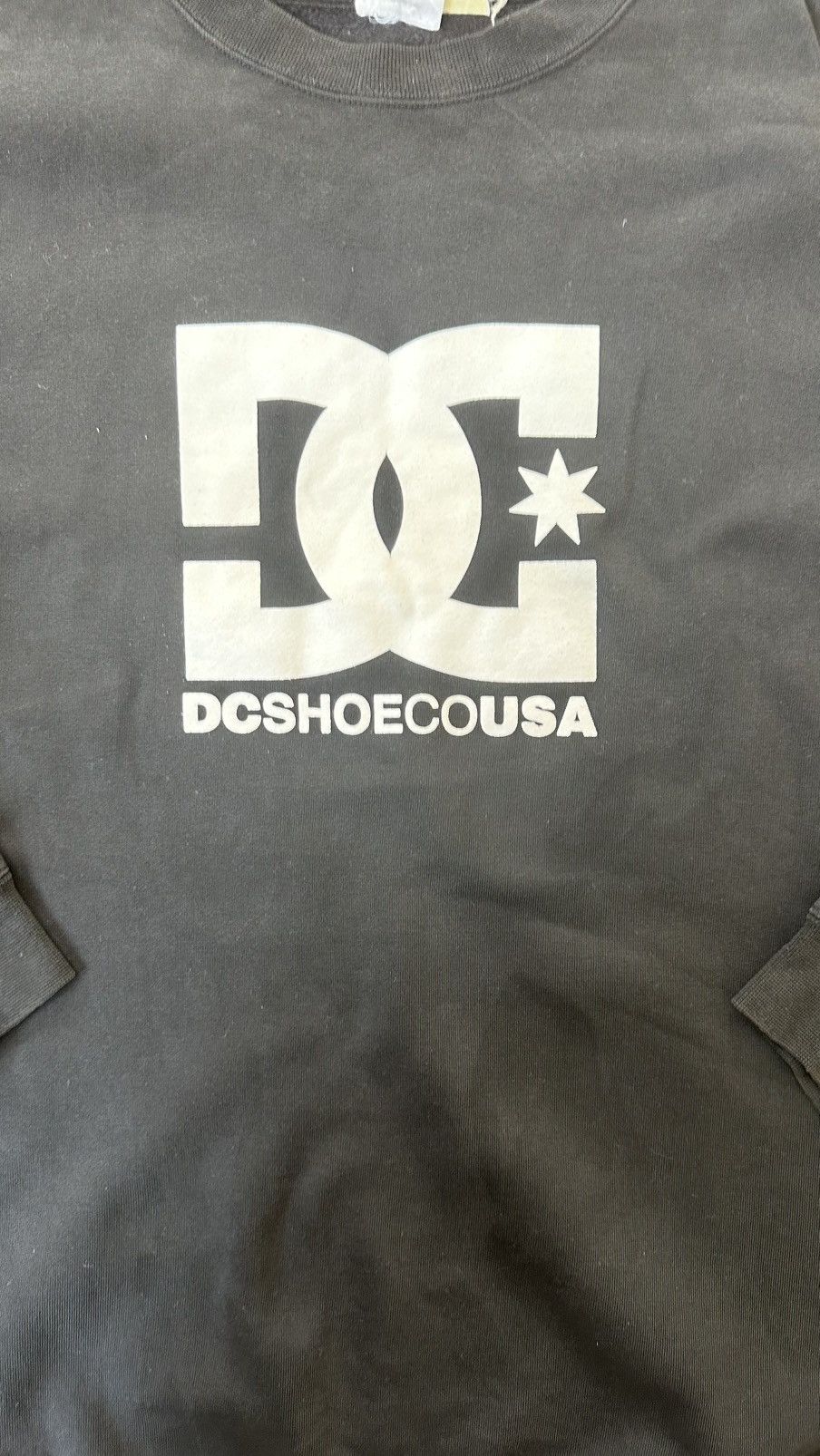 DC VINTAGE Y2K DC SHOE CO BIG LOGO SWEATSHIRT Size US XL / EU 56 / 4 - 2 Thumbnail