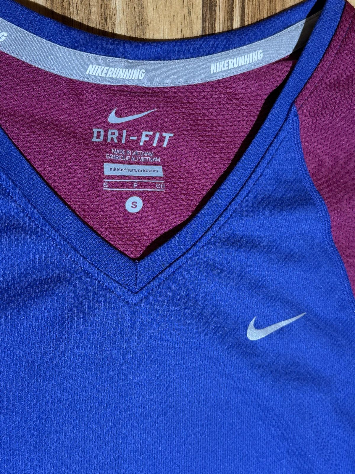 Nike Nike DriFit Women's Vibrant Purple and Burgundy LongSleeve Size S / US 4 / IT 40 - 5 Thumbnail