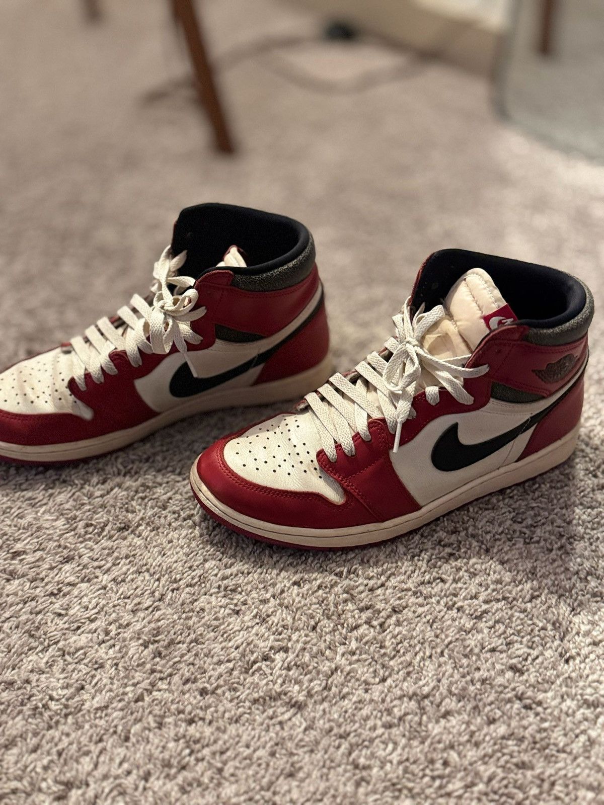 Jordan Brand Jordan 1 Chicago lost & founds Size US 11 / EU 44 - 4 Thumbnail