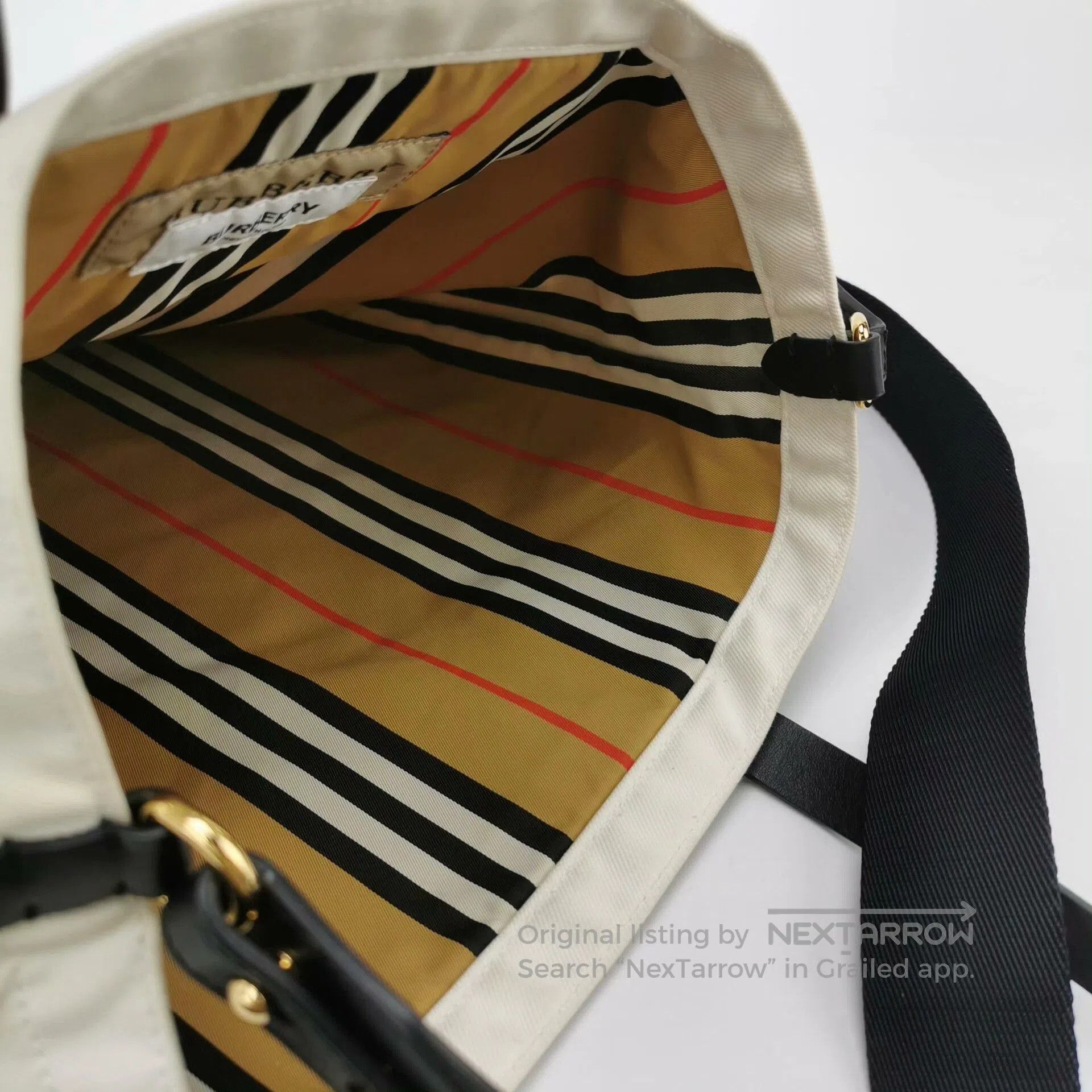 Burberry Burberry KINODM Canvas Letter Print Tote. Size ONE SIZE - 6 Thumbnail