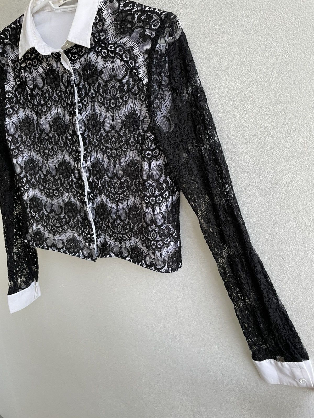 Alice + Olivia Alice + Olivia Shirt Long Sleeve Button Blouse Top Pullover Size XS / US 0-2 / IT 36-38 - 4 Thumbnail