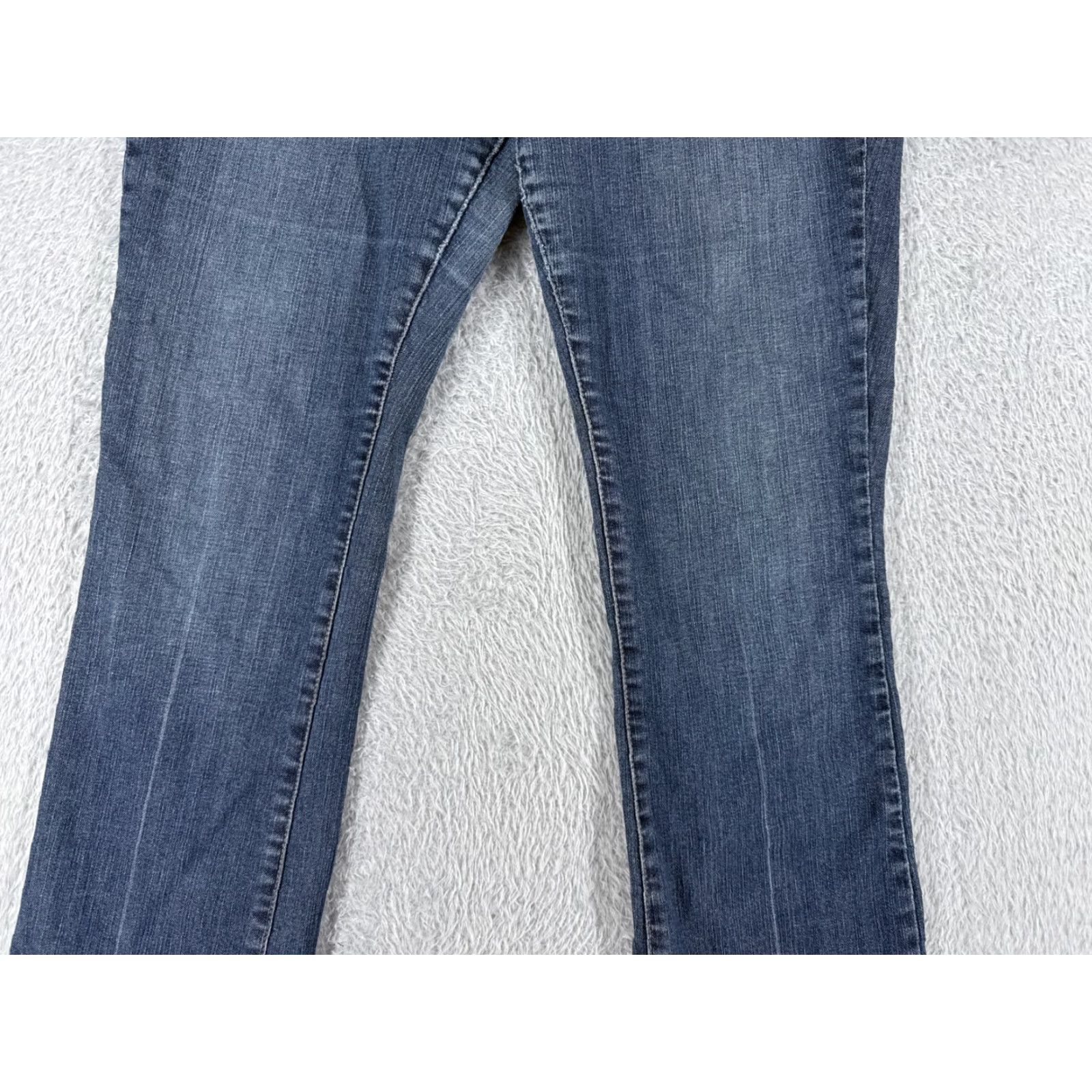 Levi's Levis 515 Jeans Women Blue Denim Bootcut Mid Rise 28x31 Cotton Blend 6 Regular Size 28" / US 6 / IT 42 - 3 Thumbnail