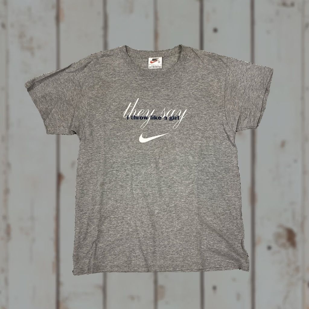 Nike VINTAGE Nike T-Shirt Gray 90s They Say I Throw Like A Girl Made In USA Sz Small Mens Size US S / EU 44-46 / 1 - 1 Thumbnail
