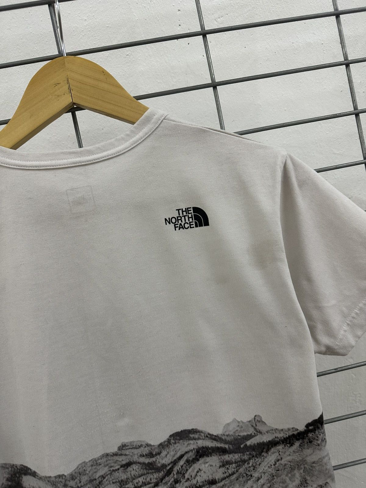 The North Face Rare And Beautiful The North Face Yosemite National Park Tee Size US S / EU 44-46 / 1 - 6 Thumbnail