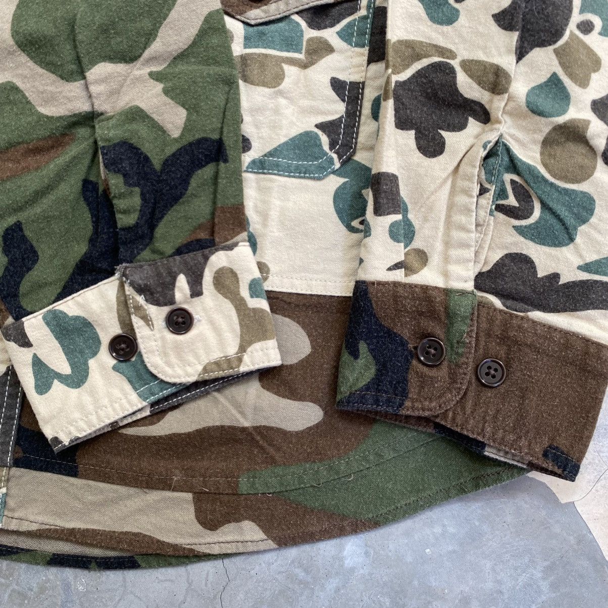 Beams Plus Rare Beams Plus Patcwork Camo Multipocket Outer shirt Size US XL / EU 56 / 4 - 5 Thumbnail