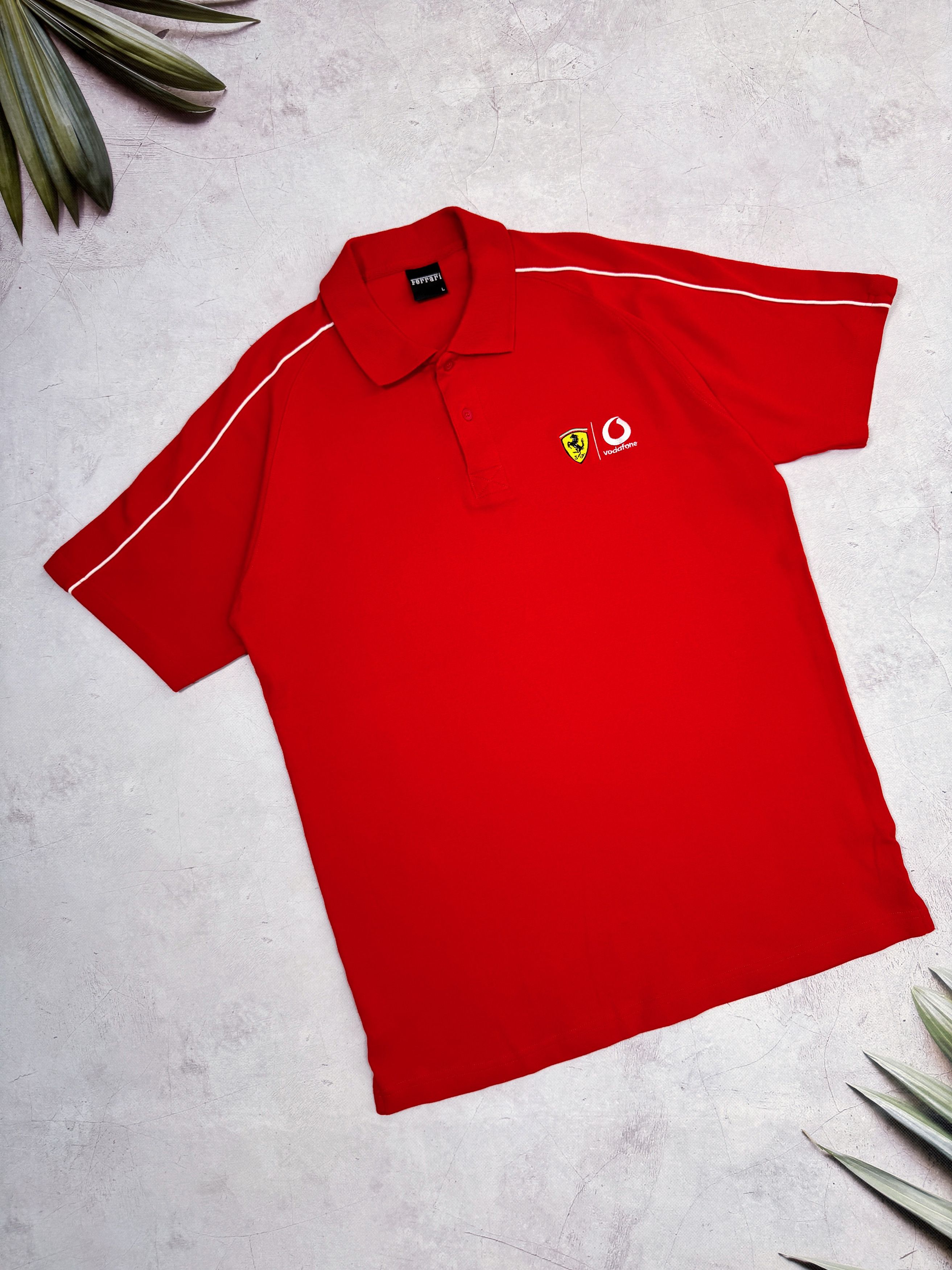 Ferrari × Formula 1 × Vintage Y2K 2002 Ferrari & Vodafone Polo T-Shirt Racing F1 Team Size US M / EU 48-50 / 2 - 2 Thumbnail