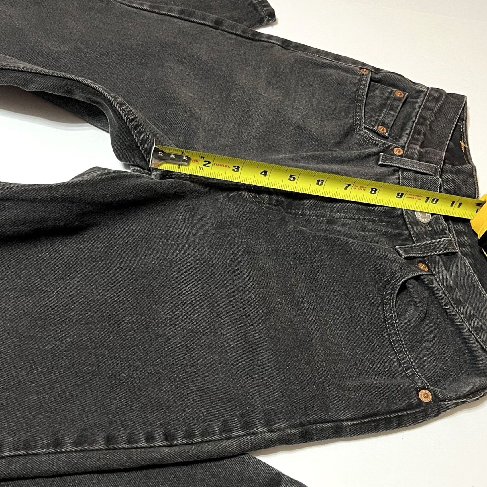 Levi's VINTAGE Levi's 512 Jeans Women 6 Reg Slim Straight Black USA 90s 28in Inseam Denim 100% Cotton Size 28" / US 6 / IT 42 - 4 Thumbnail