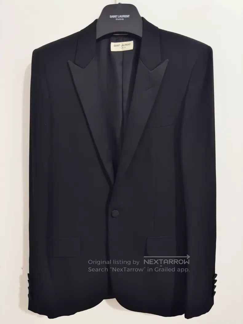 Saint Laurent Paris Saint Laurent Paris Satin Reversible Notched Lapel Smoking Size US S / EU 44-46 / 1 - 1 Thumbnail