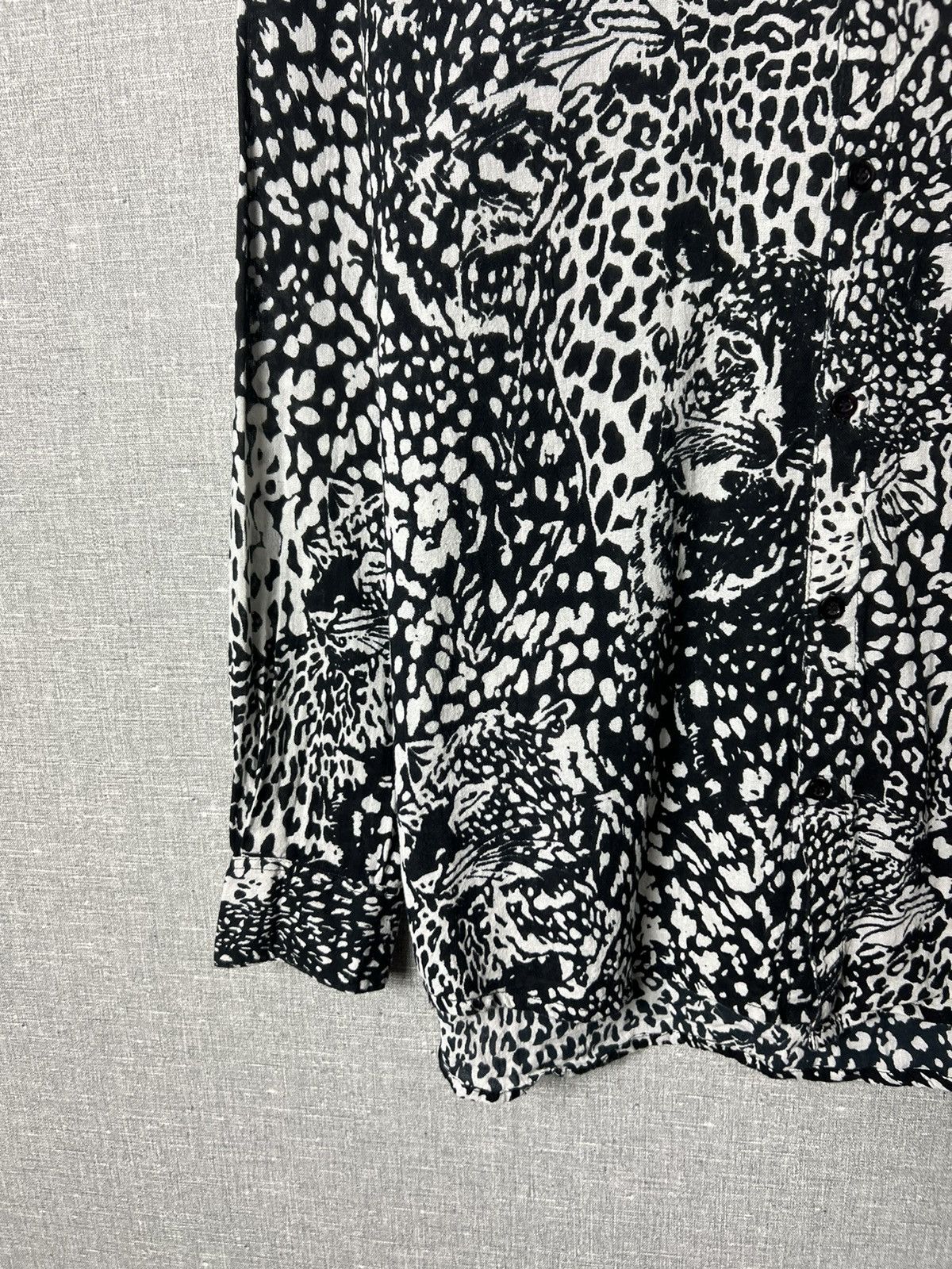 Rolla's ROLLAS All Over Print Leopard Button Up Long Sleeve Shirt Size US L / EU 52-54 / 3 - 7 Thumbnail