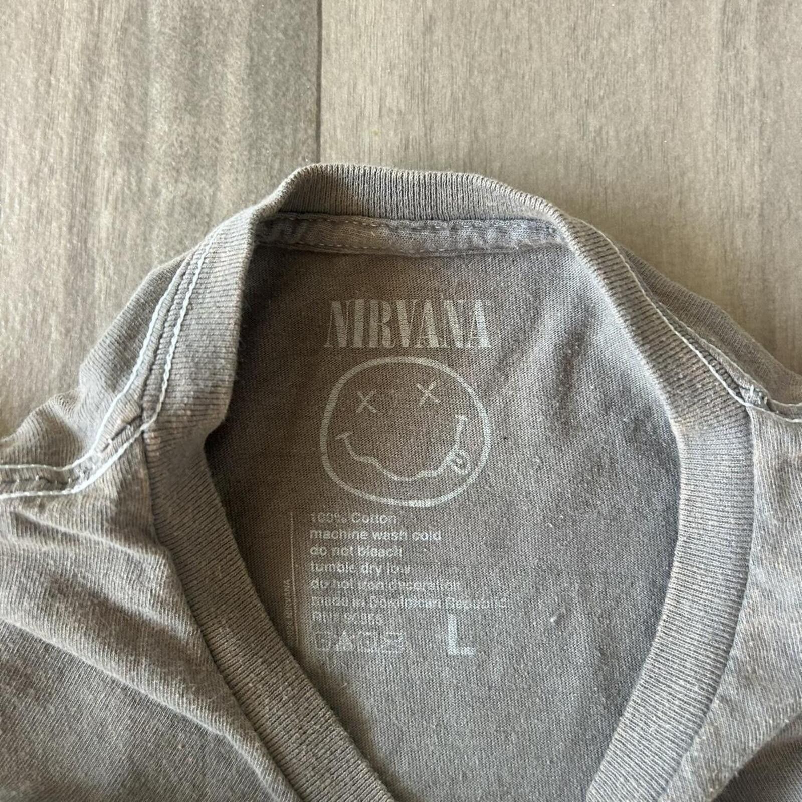 Other Sick Nirvana Smile t shirt size L Green Size US L / EU 52-54 / 3 - 4 Thumbnail