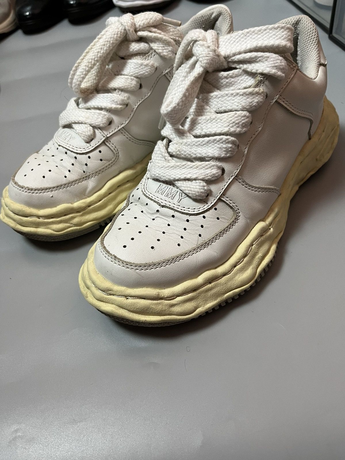 Maison MIHARA YASUHIRO Maison Mihara Yasuhiro “Wayne” white leather yellow sole Size US 7 / EU 40 - 3 Thumbnail