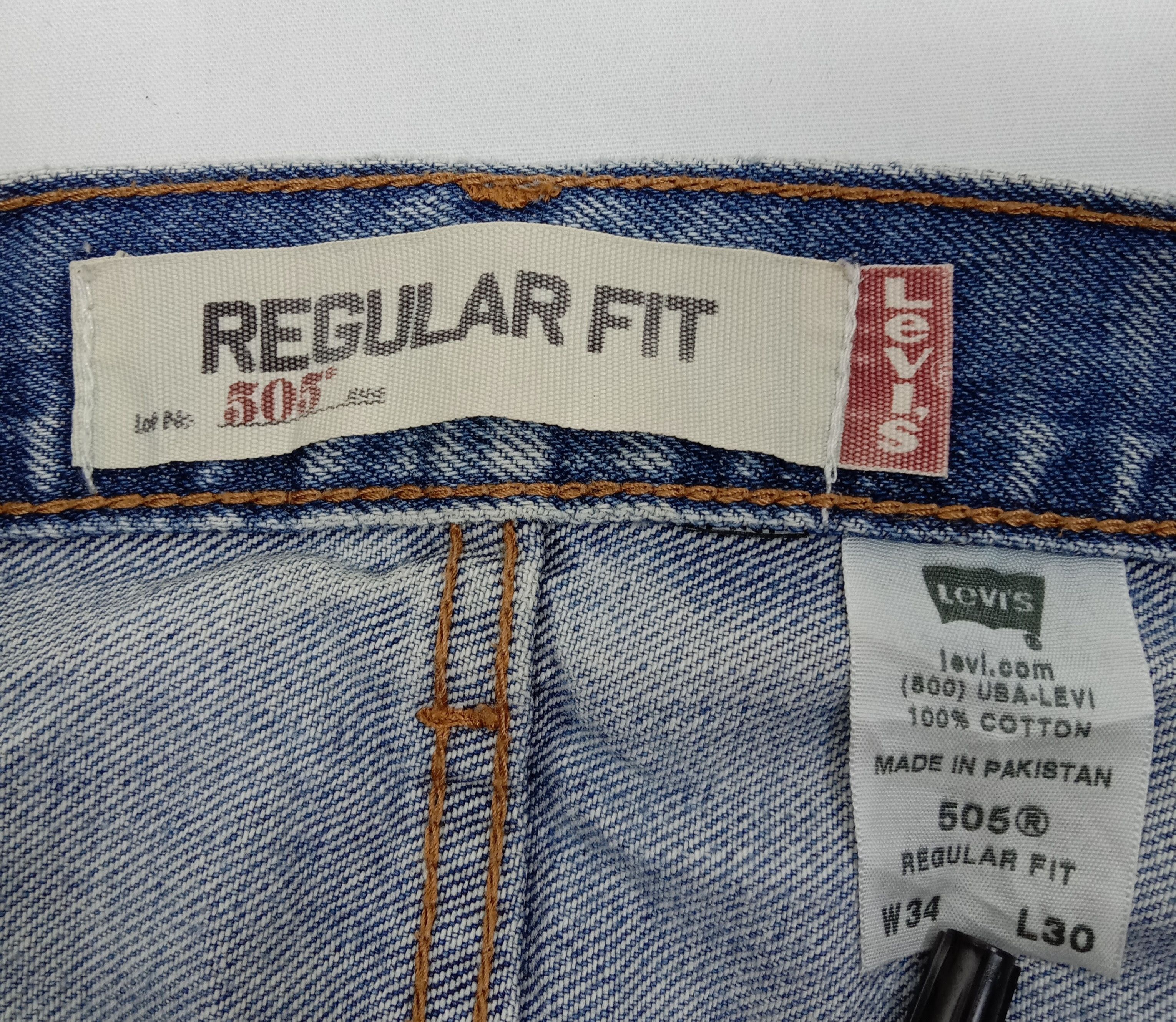 Levi's Vintage Levi’s 505 Ripped Jeans Regular Fit Distressed Denim Size US 34 / EU 50 - 12 Thumbnail