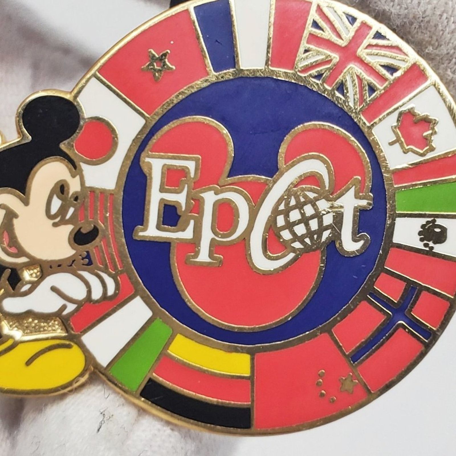 Disney Disney Parks WDW Mickey EPCOT Enamel Circle Flags Pin ERROR Size ONE SIZE - 4 Thumbnail