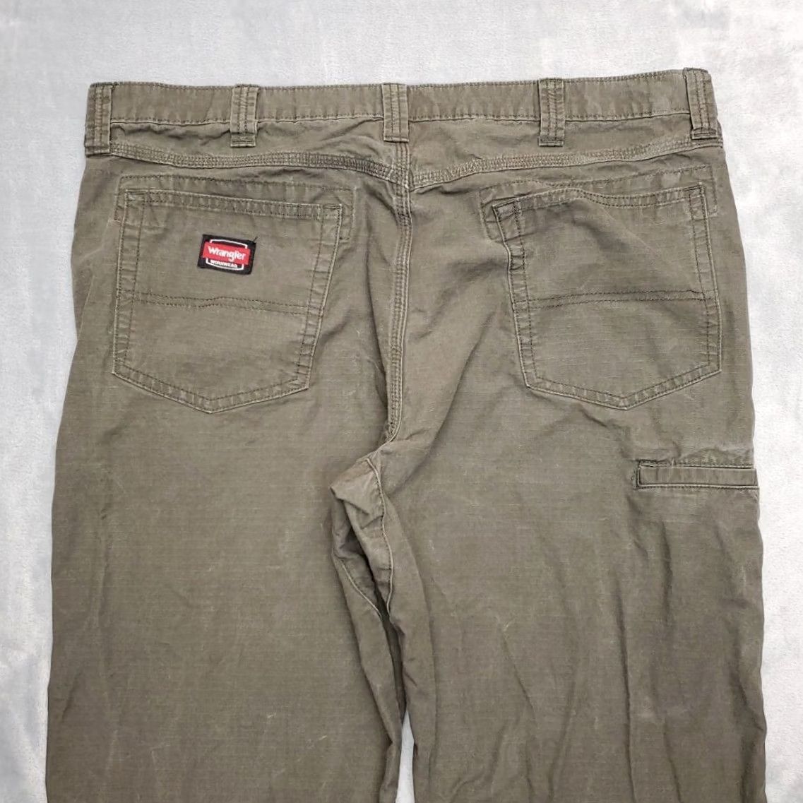Wrangler Wrangler Pants Mens 40x32 Green RIGGS Workwear Cargo Canvas 5-Pocket Utility Outdoors Mens Size US 40 / EU 56 - 7 Thumbnail