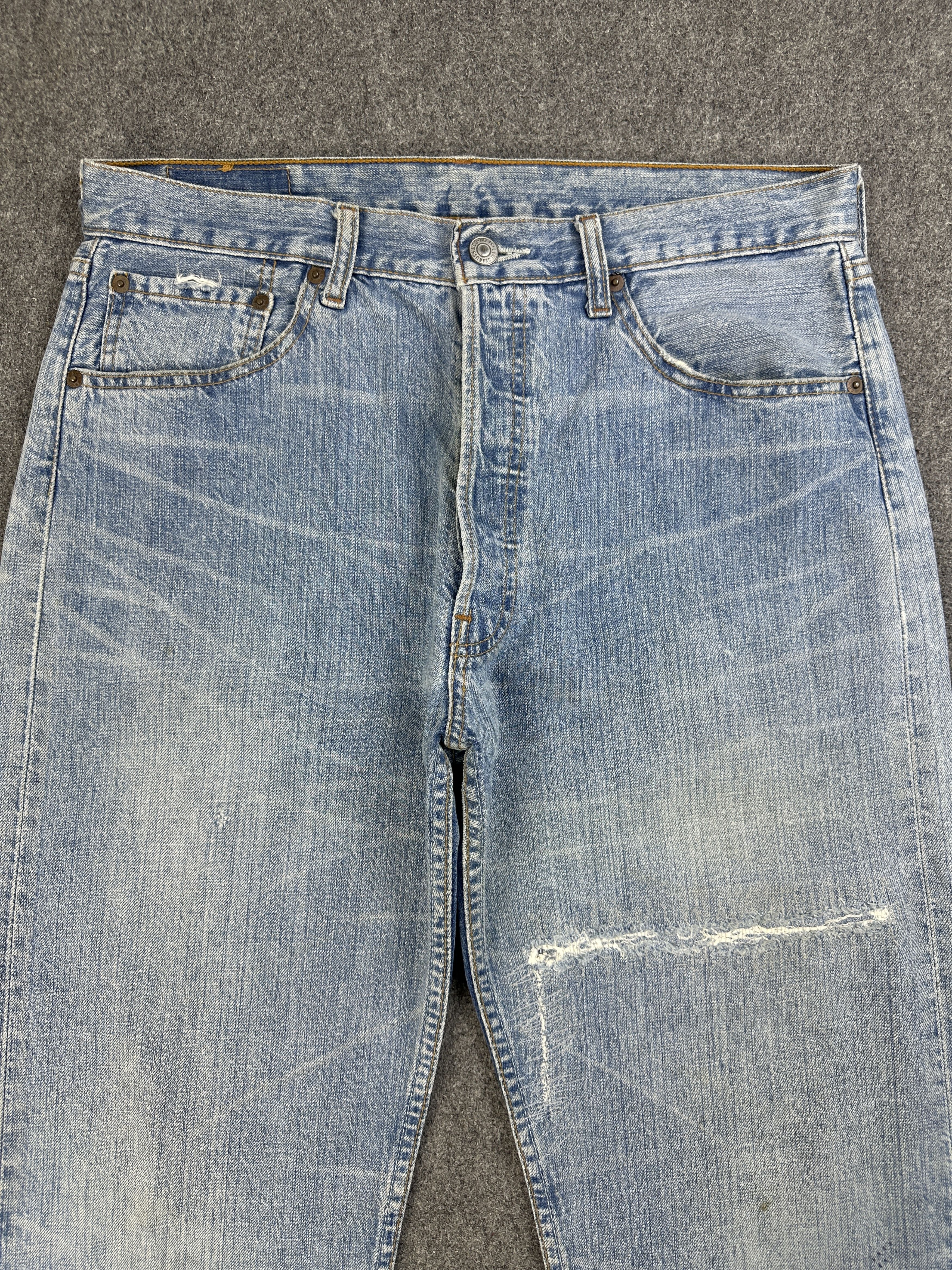 Levi's Vintage Distressed Levis 501 Faded Blue Jeans 32x32 S0046 Size US 32 / EU 48 - 2 Thumbnail