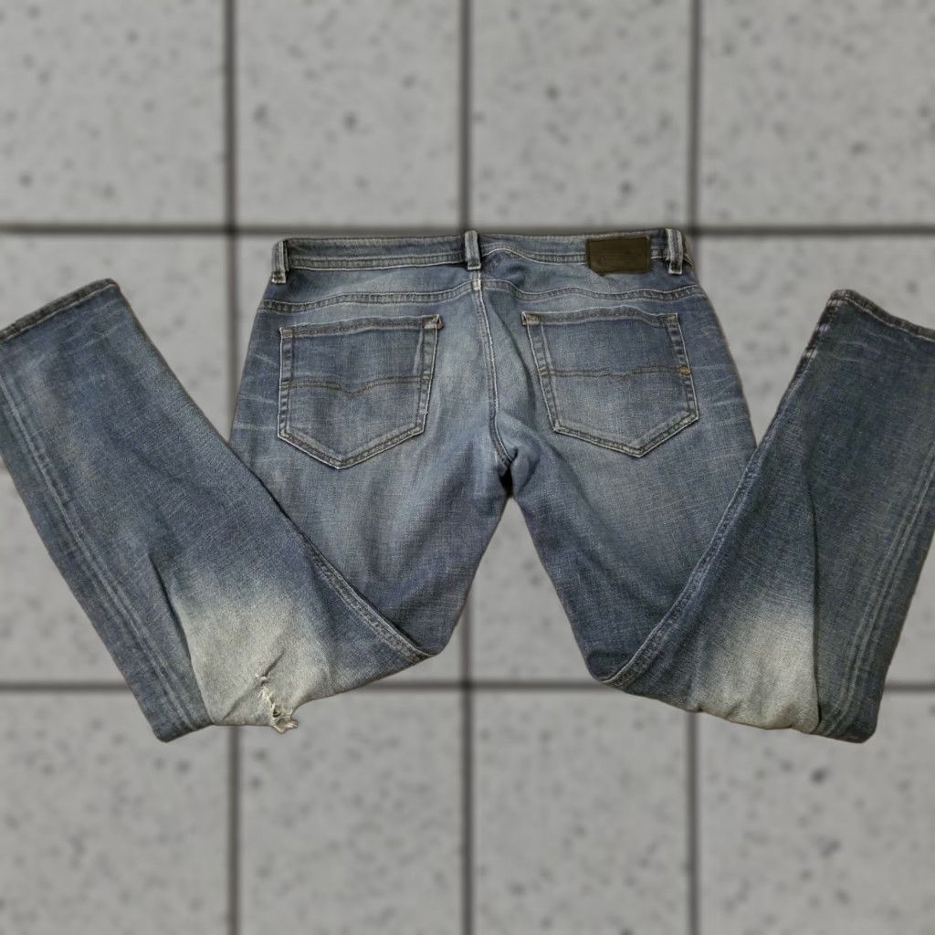 Diesel Diesel Thavar Jeans Men 36x32 Slim Skinny Denim Blue Stretch Size US 36 / EU 52 - 1 Thumbnail