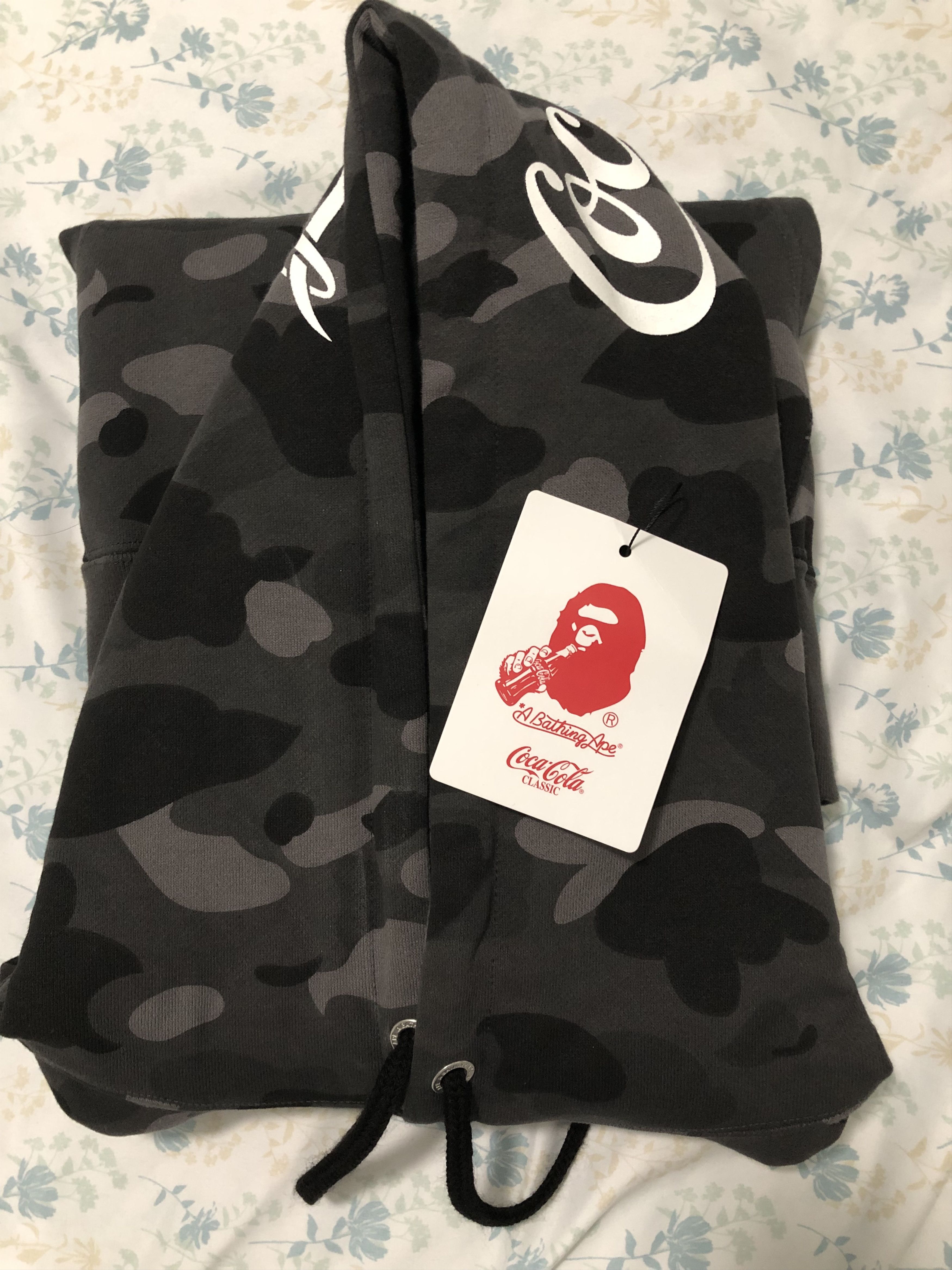 Bape × Coca Cola Bape X Coca Cola Color Camo Black Pullover Hoodie - Medium Size US M / EU 48-50 / 2 - 14 Thumbnail