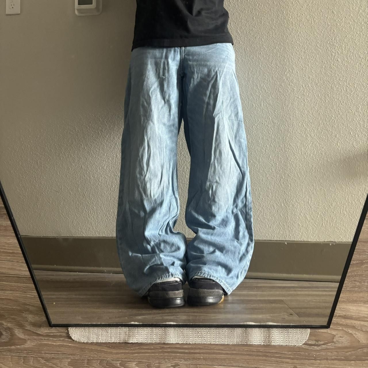 Crazy Vintage Y2K/2000s Baggy Light Wash Low Rise Denim Jeans! 29x32