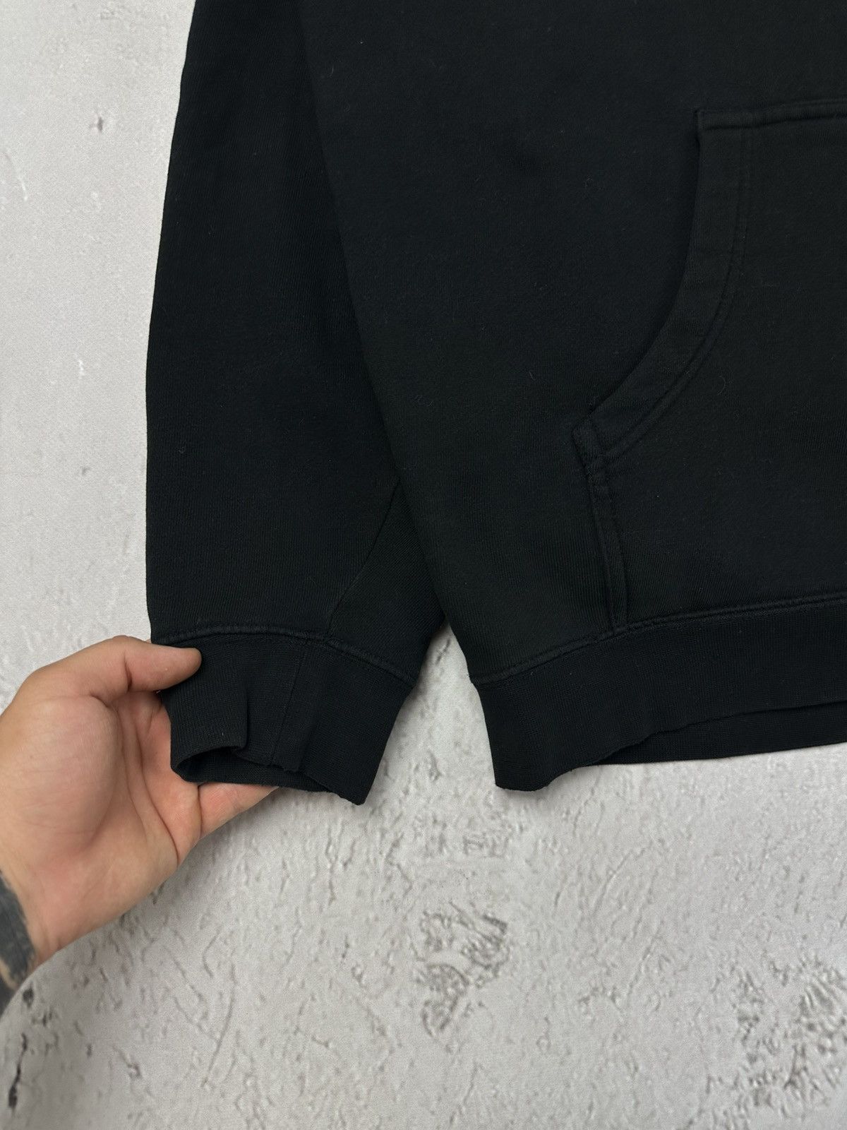 Obey Vintage OBEY Streetwear Black Hoodie Big Logo Large Size US L / EU 52-54 / 3 - 2 Thumbnail
