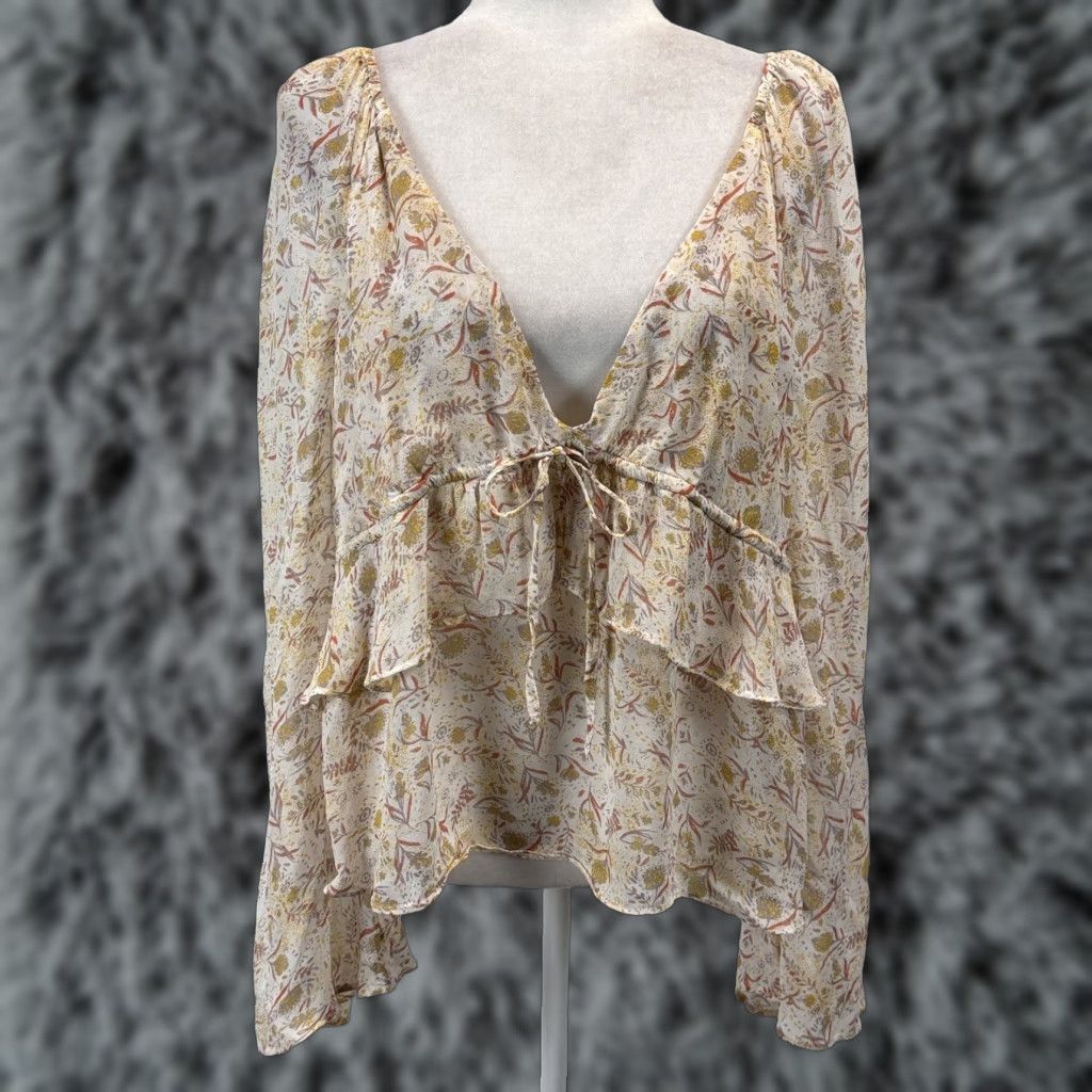 Free People Free People Floral Sheer Bell Sleeve Blouse Medium Beige Womens Size M / US 6-8 / IT 42-44 - 1 Thumbnail
