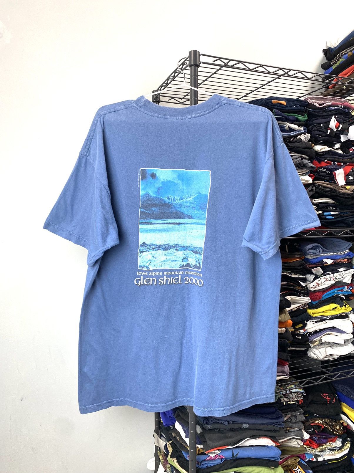 Vintage 00’s Vintage Lowe Alpine Mountain Marathon T Shirt Gorpcore Size US L / EU 52-54 / 3 - 1 Thumbnail