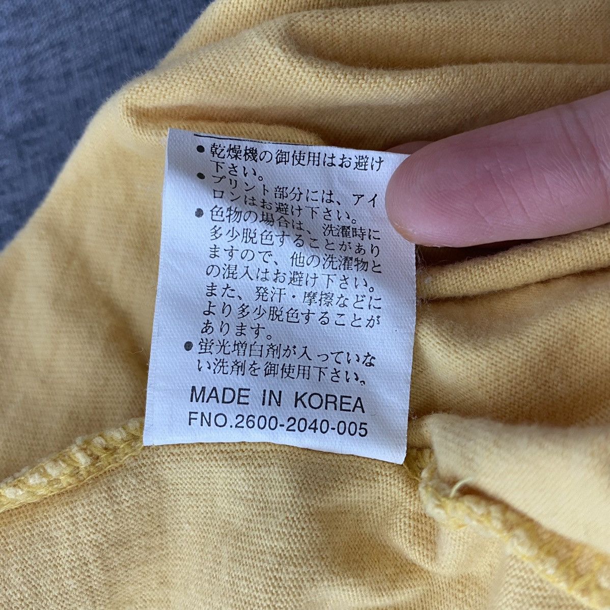 Maui and Sons × Vintage Vintage 90s MAUI AND SONS Surf Brand Print Yellow Short Size US XXL / EU 58 / 5 - 6 Thumbnail