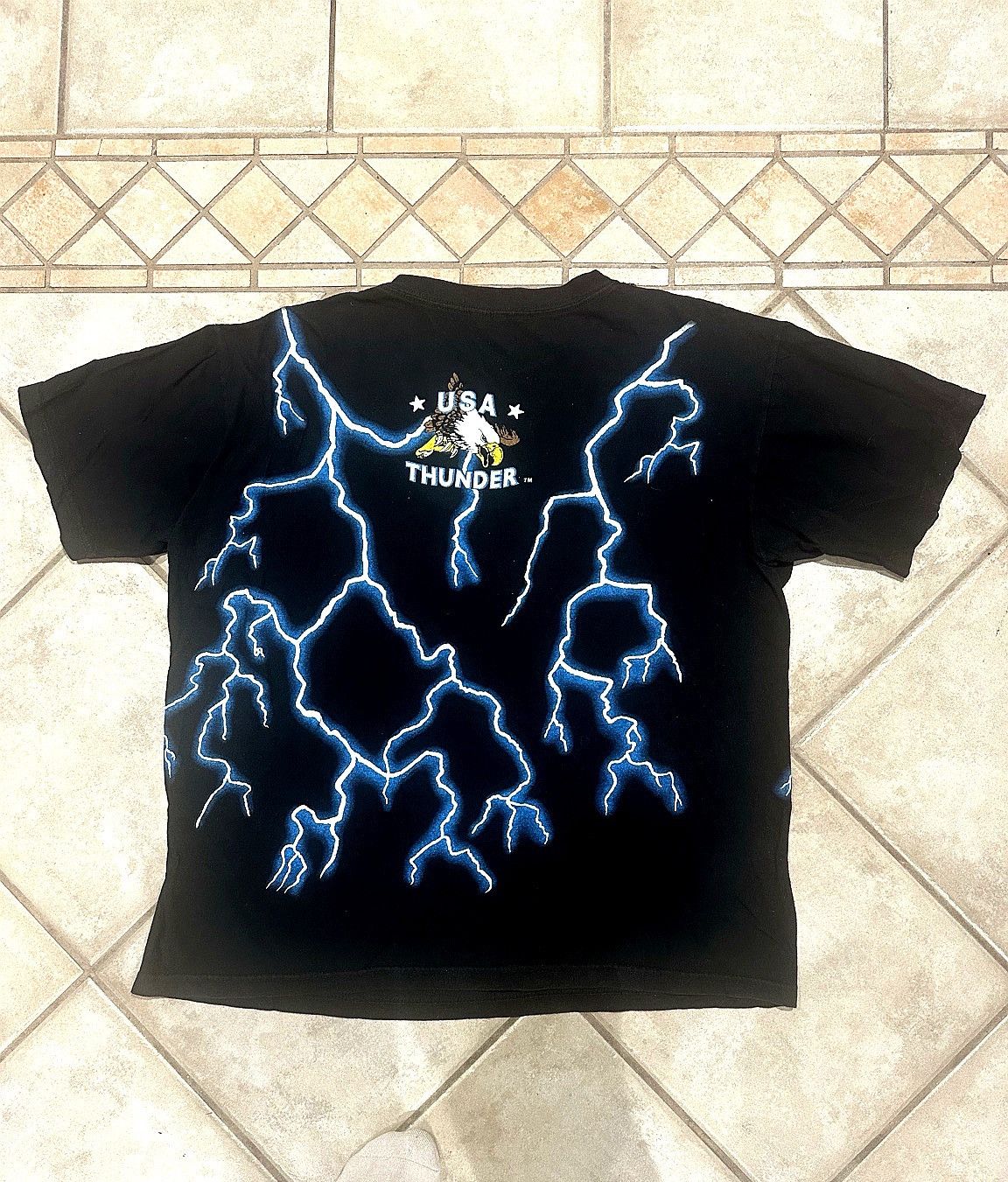 Vintage Vintage USA Thunder Lightning Tee Size L Size US L / EU 52-54 / 3 - 2 Thumbnail