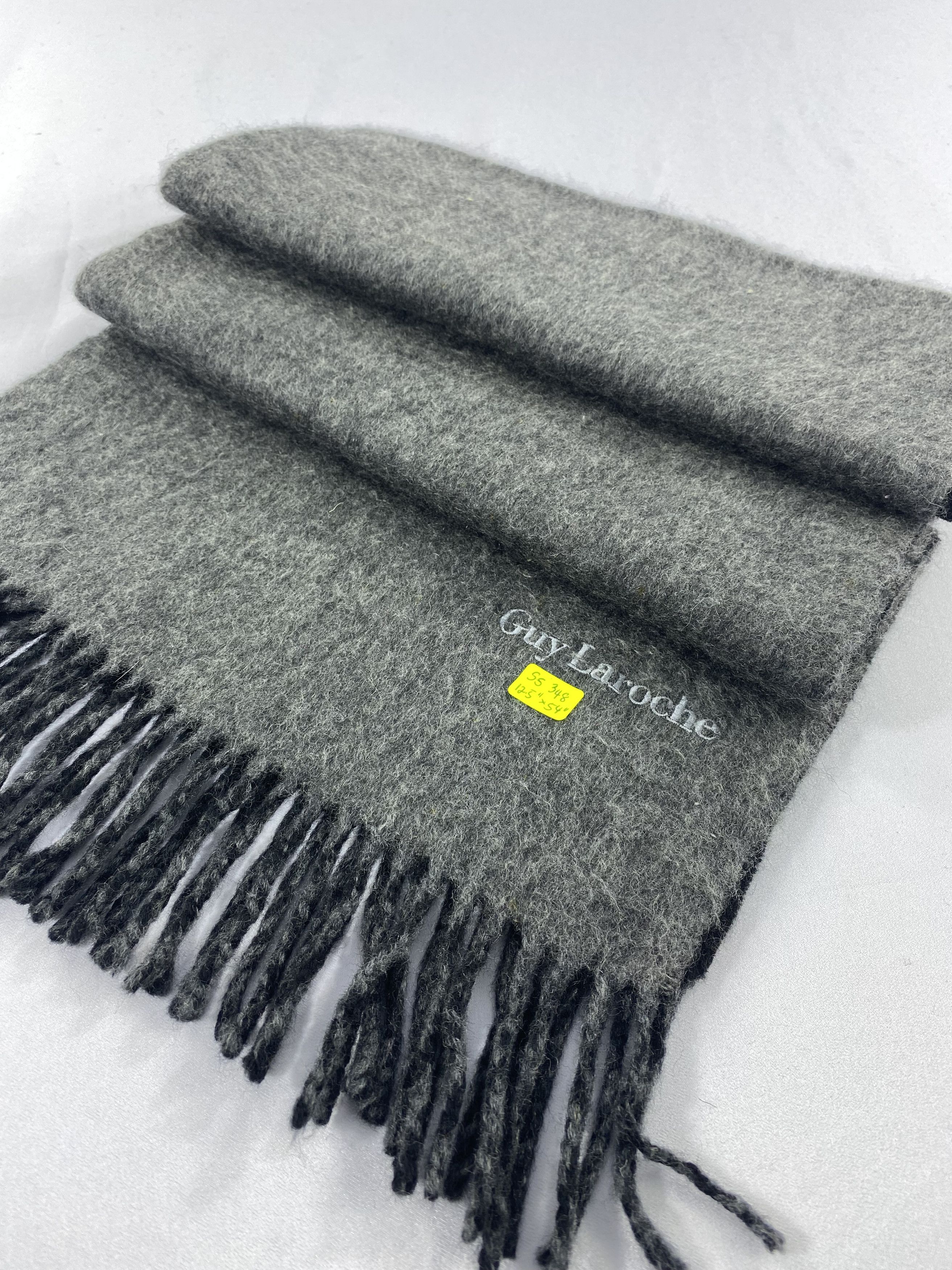 Guy Laroche Guy Laroche Scarf / Muffler / Neckwear Size ONE SIZE - 3 Thumbnail