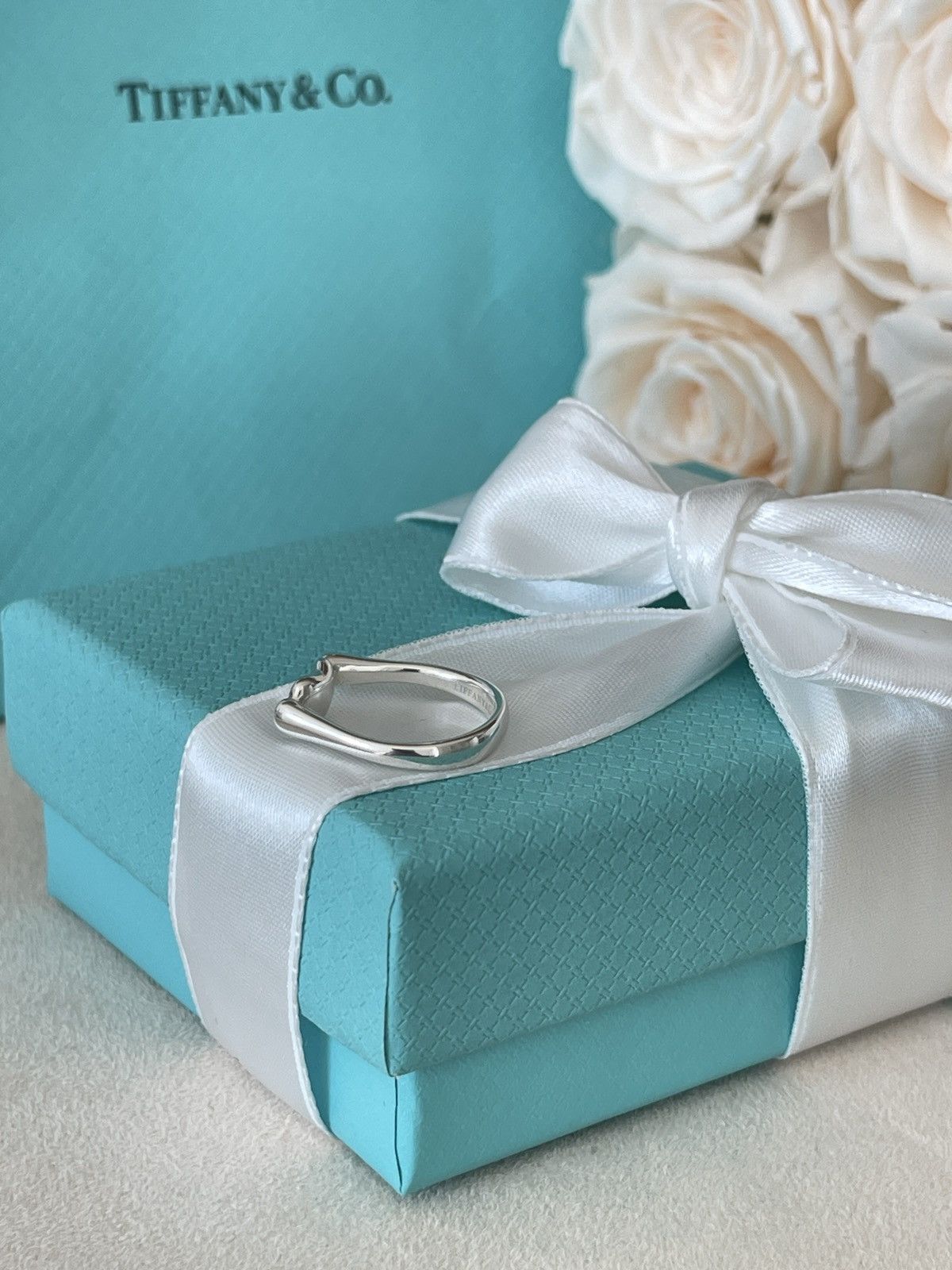 Tiffany & Co. Tiffany & Co. Elsa Peretti Bean Ring Silver 5 NEW $450 Size ONE SIZE - 10 Thumbnail