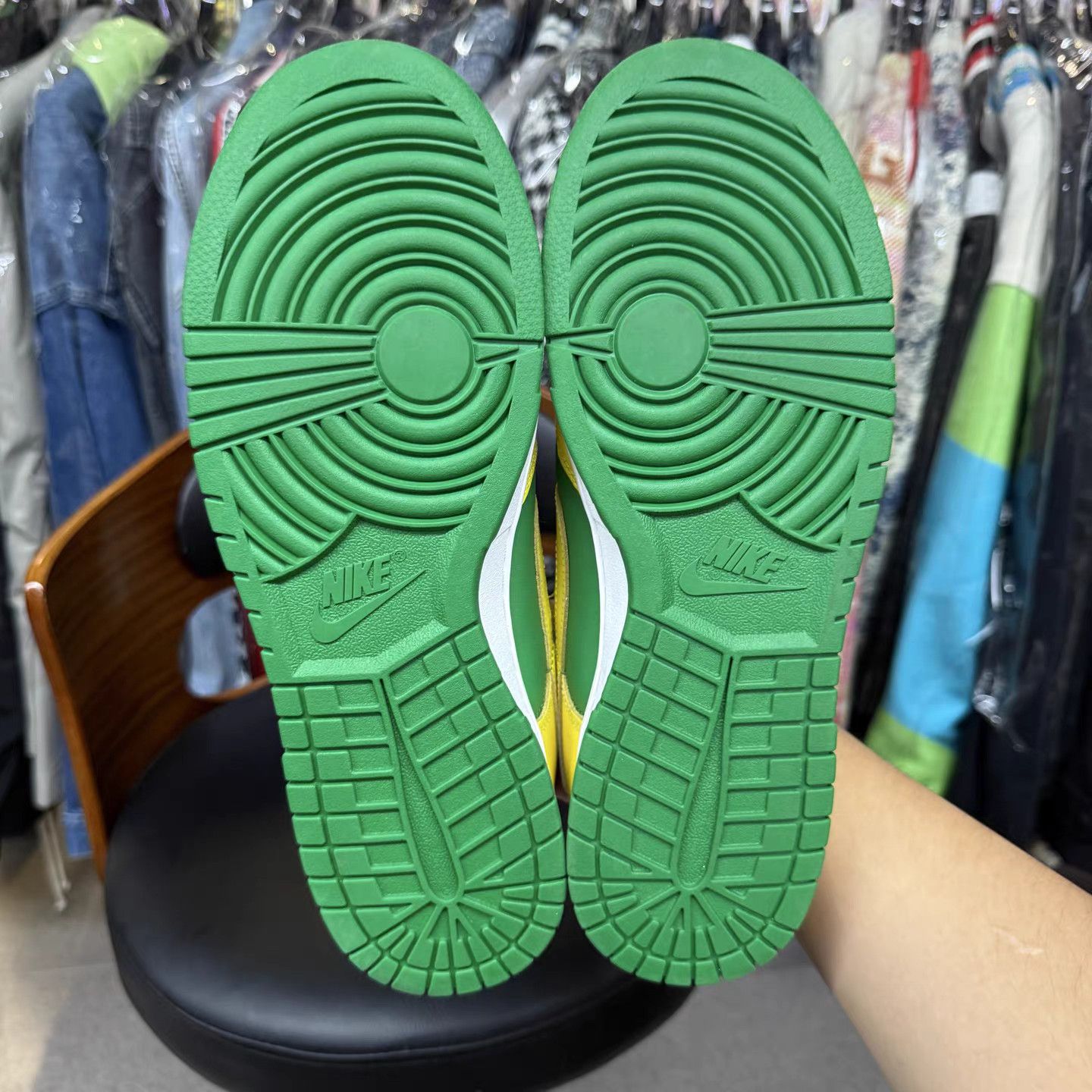 Nike Nike Dunk Low Reverse Brazil Green & Yellow K15 Size US 11.5 / EU 44-45 - 8 Thumbnail