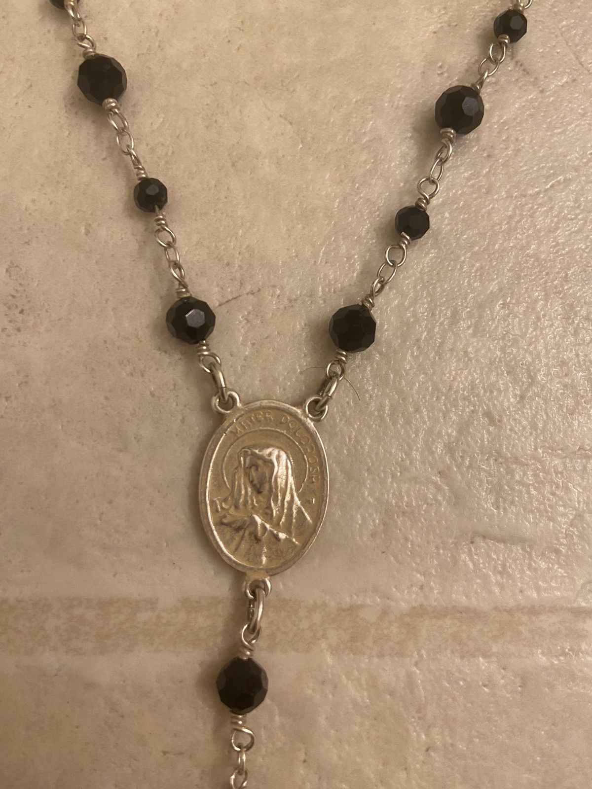 NO ID NO ID. Virgin Mary Rosary Size ONE SIZE - 4 Thumbnail