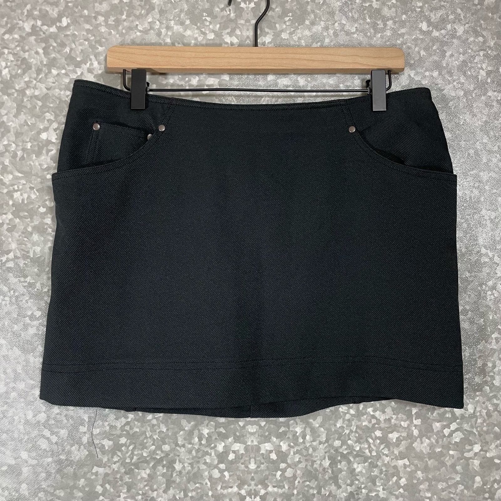 Urban Outfitters Urban Outfitters Women's Black Straight Mini Skirt - Large Size 34" / US 12 / IT 48 - 1 Thumbnail