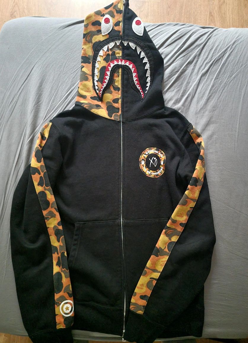 Bape BAPE x XO Shark Zip Up Hoodie Size US M / EU 48-50 / 2 - 1 Thumbnail