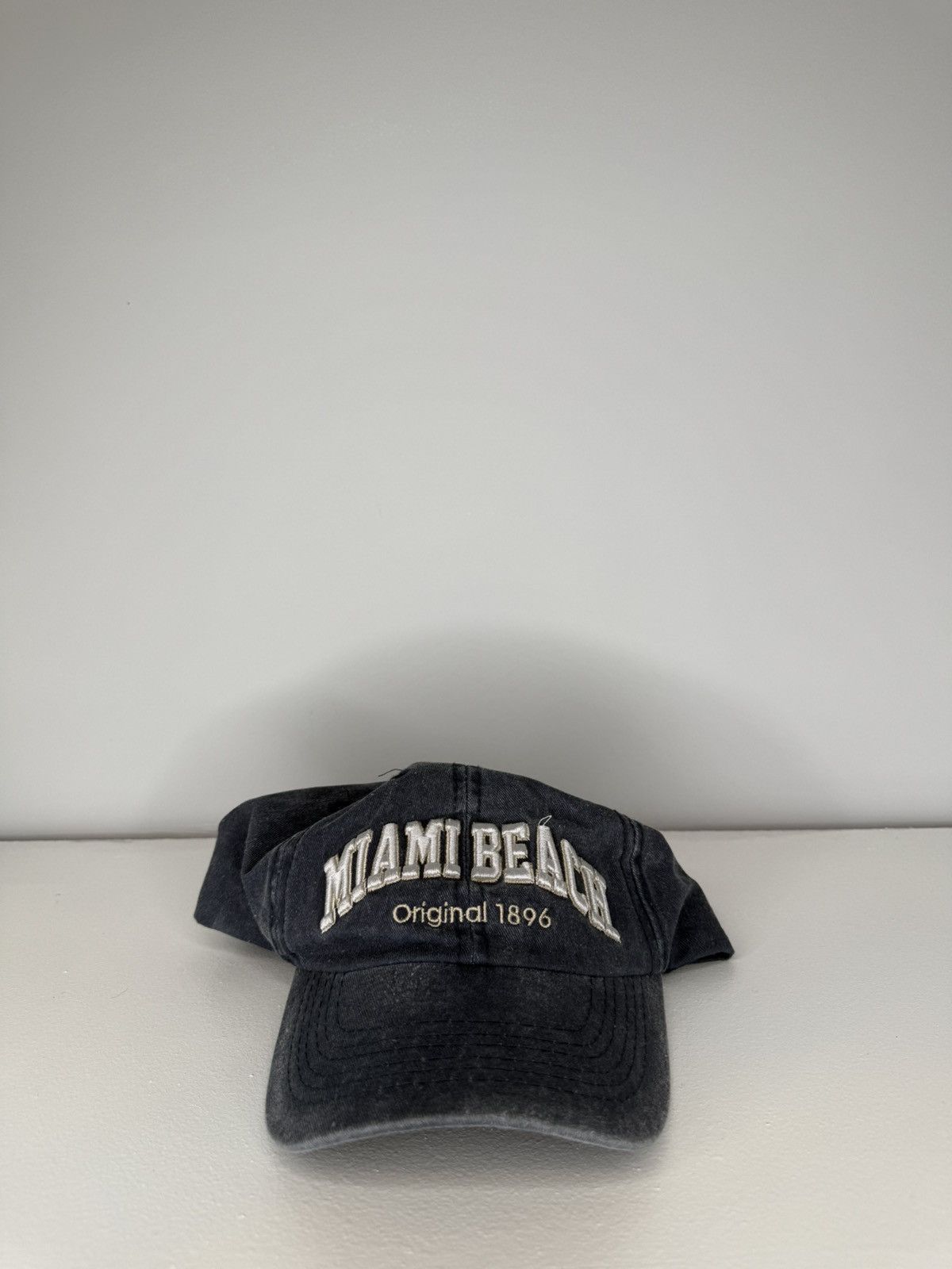 Vintage Miami Beach Hat Size ONE SIZE - 1 Thumbnail