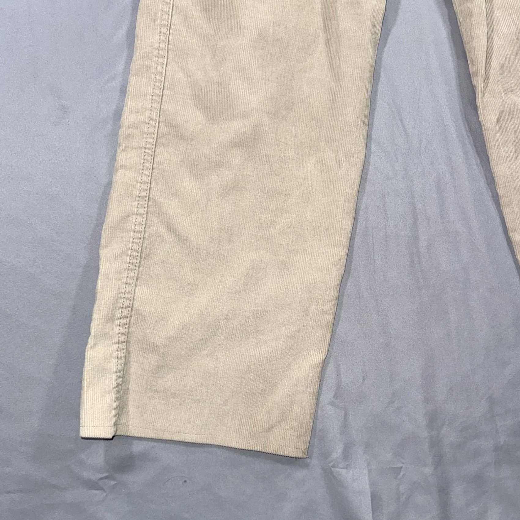 Abercrombie & Fitch VINTAGE Abercrombie & Fitch Pants Womens 2 Beige Corduroy Utility Made USA 90s Size 26" / US 2 / IT 38 - 4 Thumbnail