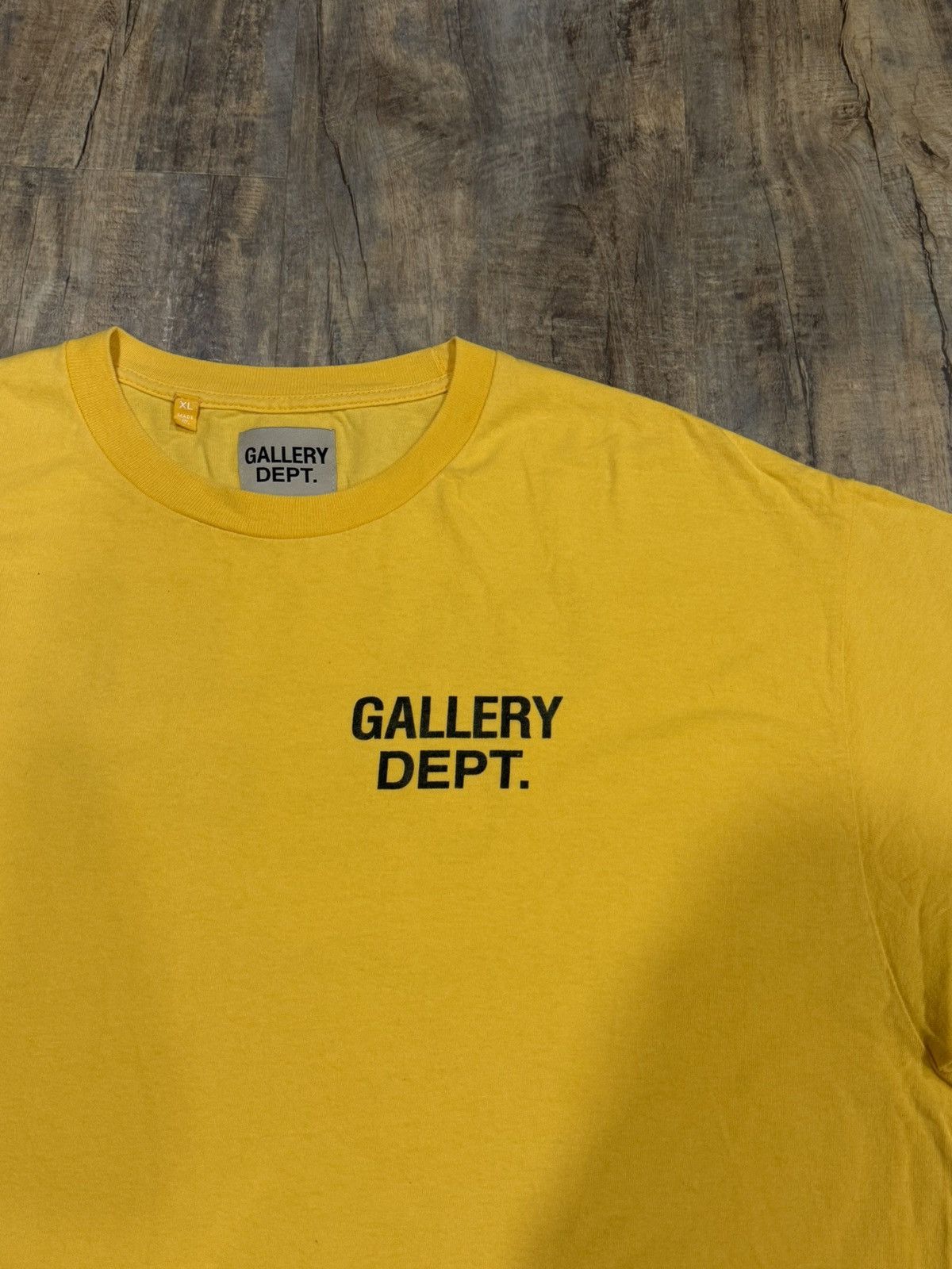 Gallery Dept. RARE Gallery Dept Yellow Souvenir Logo Tee Hollywood Vintage Size US XL / EU 56 / 4 - 4 Thumbnail