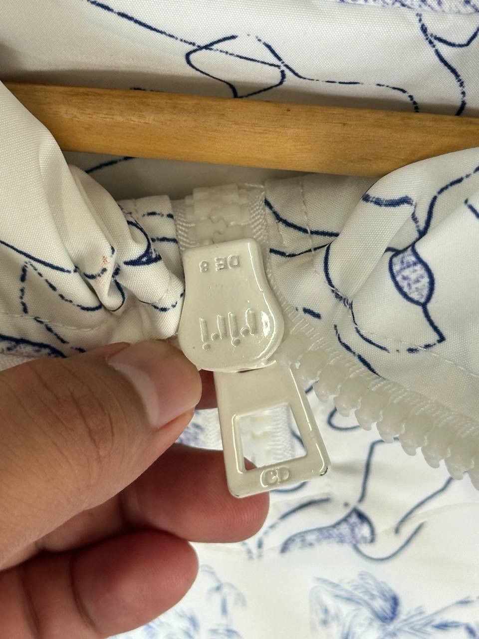 Christian Dior Monsieur White and Blue Printed Around The World Anorak Coat S, 2020 Size US M / EU 48-50 / 2 - 8 Thumbnail