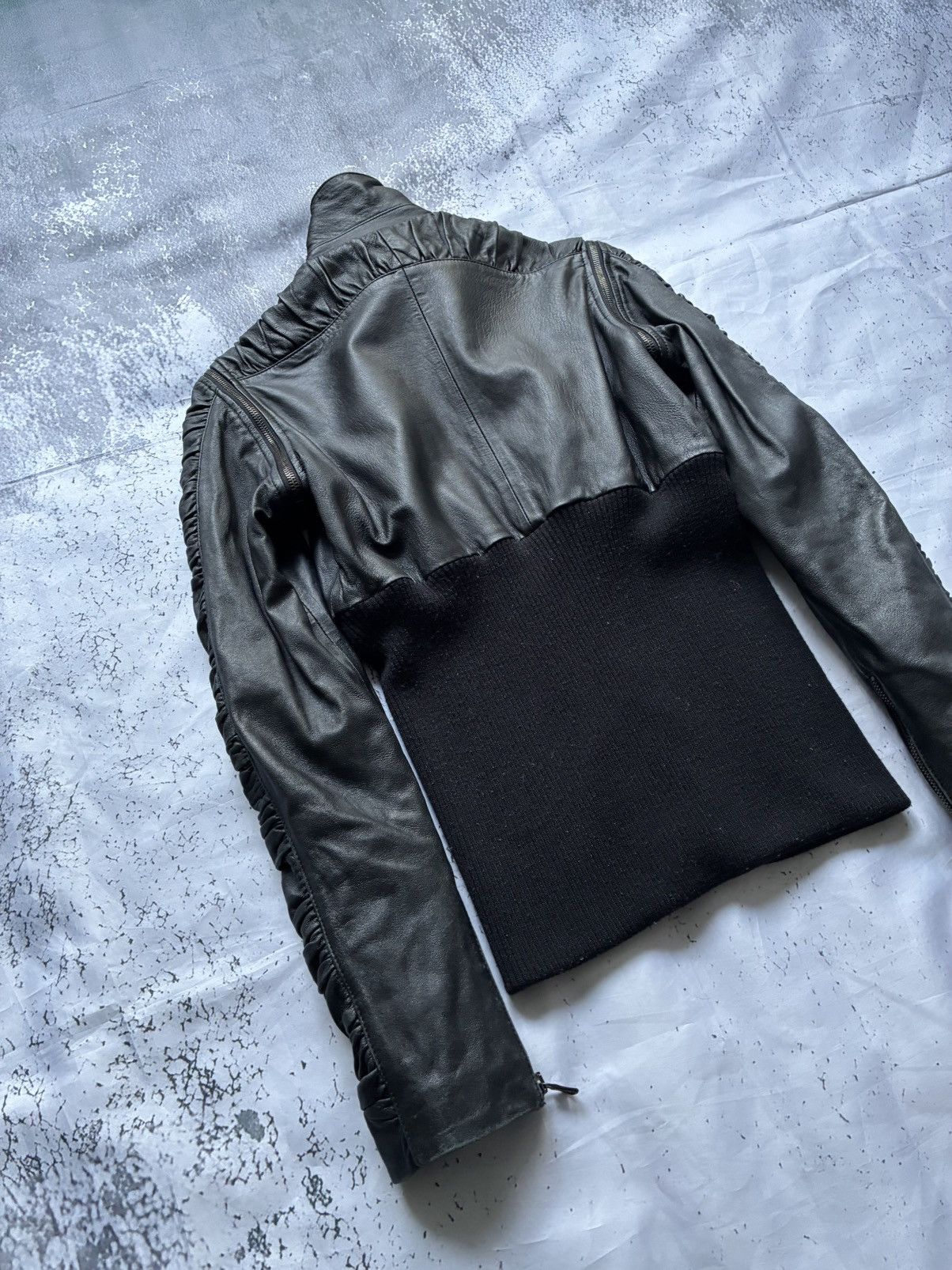 Dolce & Gabbana 2000s Dolce & Gabbana Plissé Hybrid Leather Jacket Size US XS / EU 42 / 0 - 7 Thumbnail
