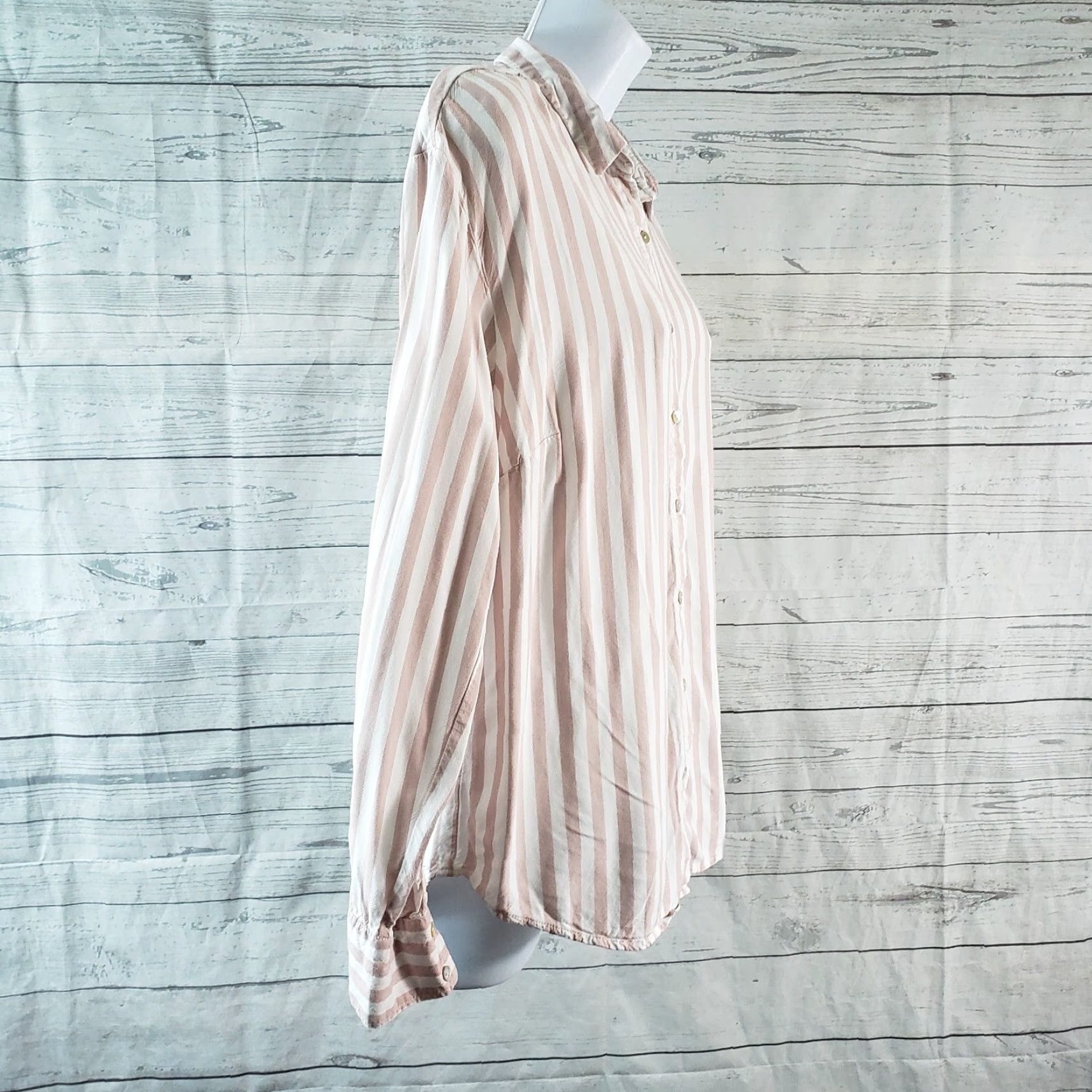 Vintage A New Day Shirt Womens Button Front Top L pink white stripe Long Sleeve Rayon Vintage No Size L / US 10 / IT 46 - 3 Thumbnail